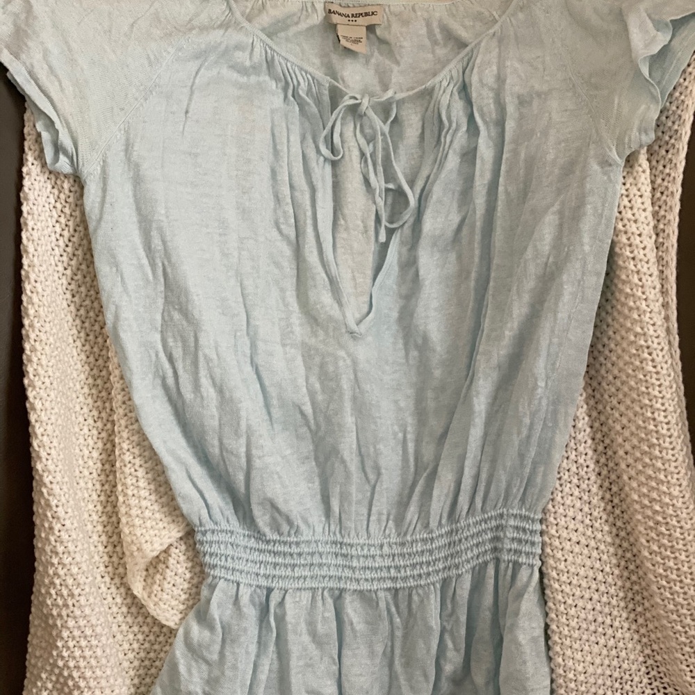 Banana Republic Baby Blue light thin sweater shirt